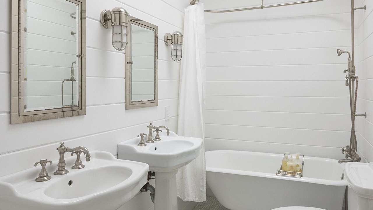 Photo of Bathroom in Montecito