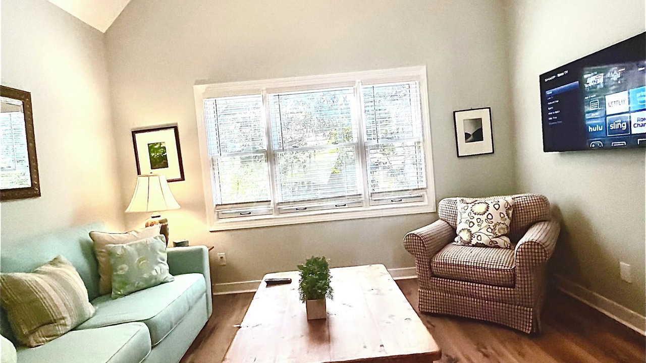 Photo of Livingroom in Vanderhorst Plantation