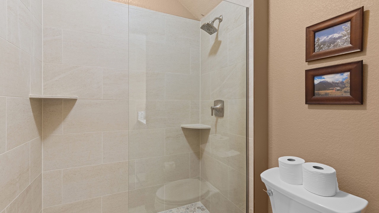Photo of Bathroom in Lakeside Village