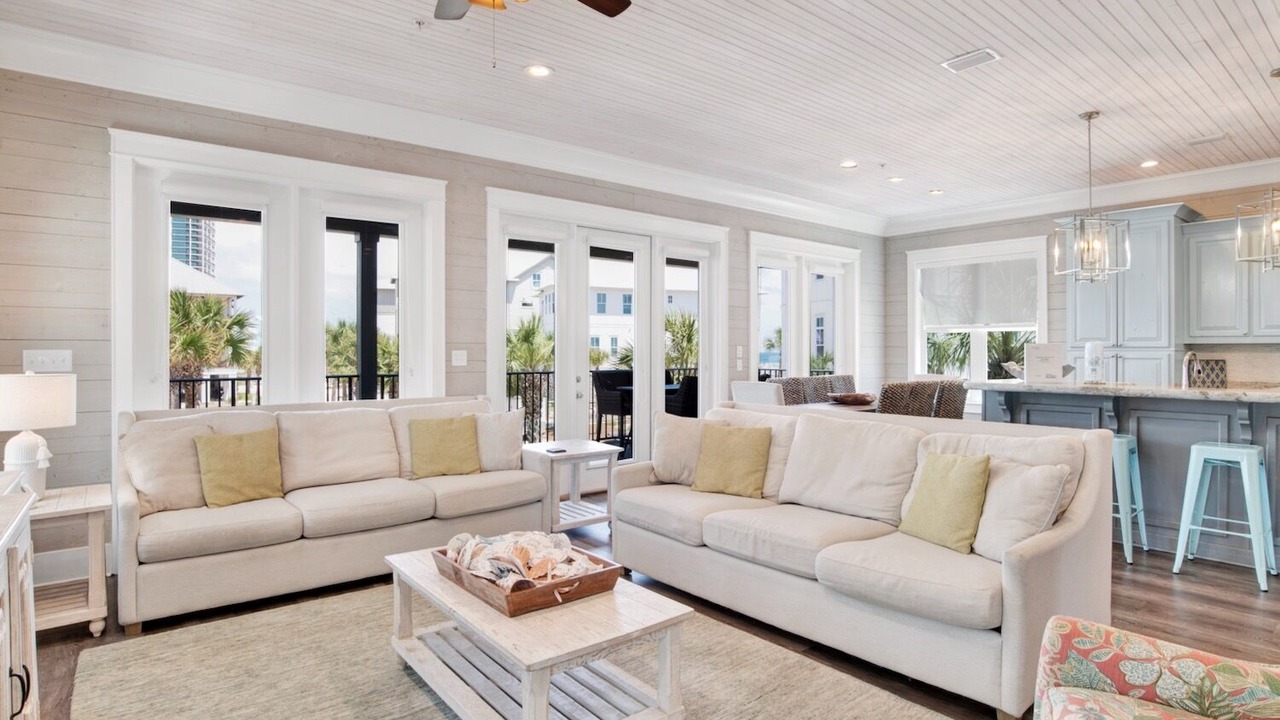 Photo of Livingroom in Orange Beach