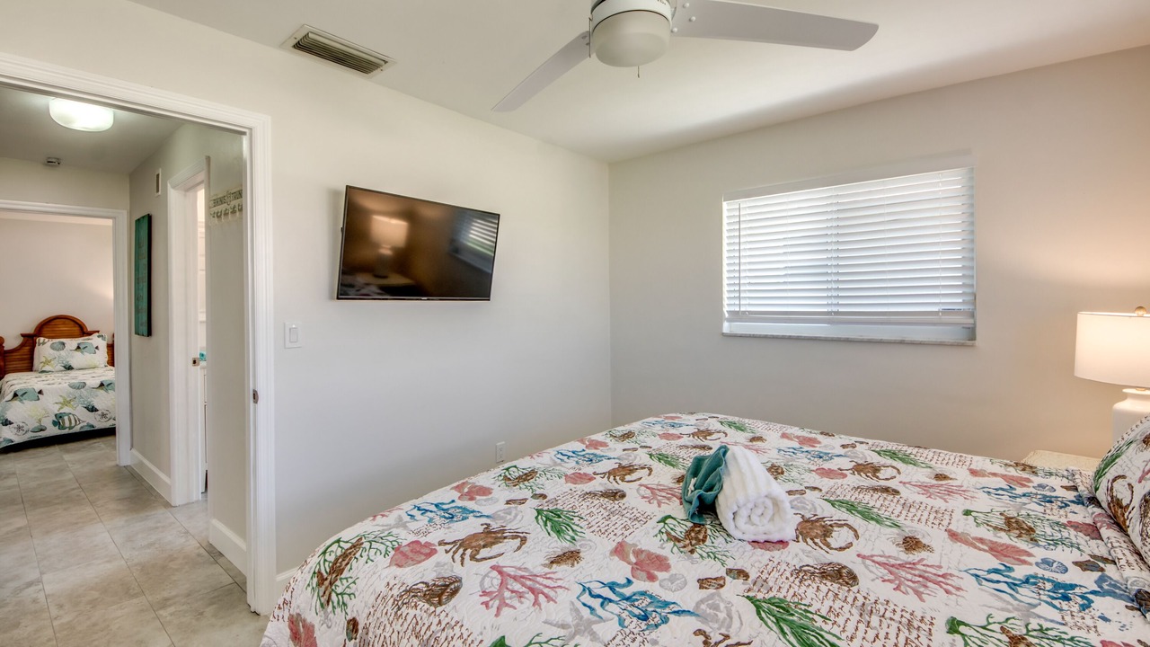 Photo of Bedroom in Yacht Club