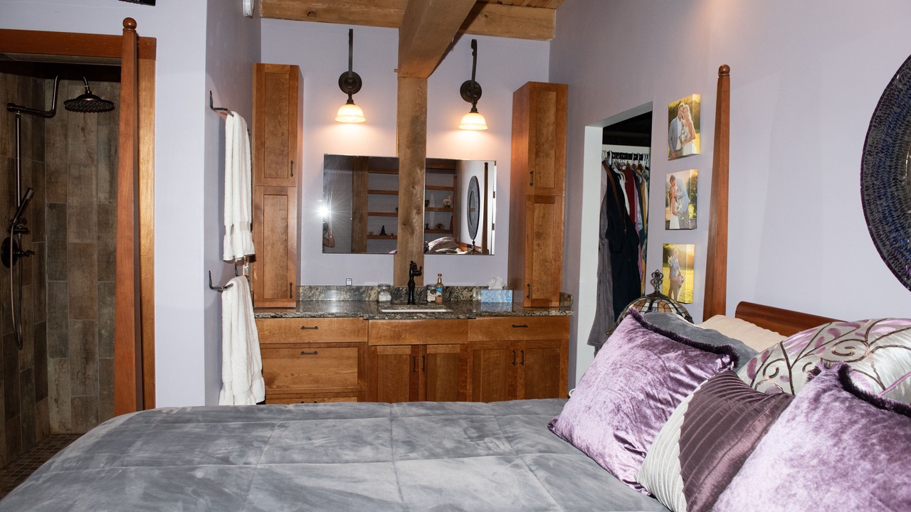 Photo of Bedroom in Middle Grove