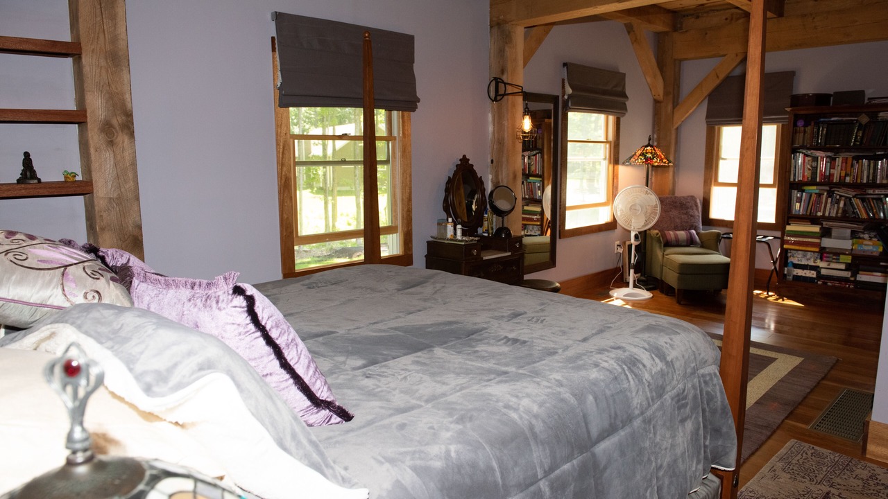 Photo of Bedroom in Middle Grove