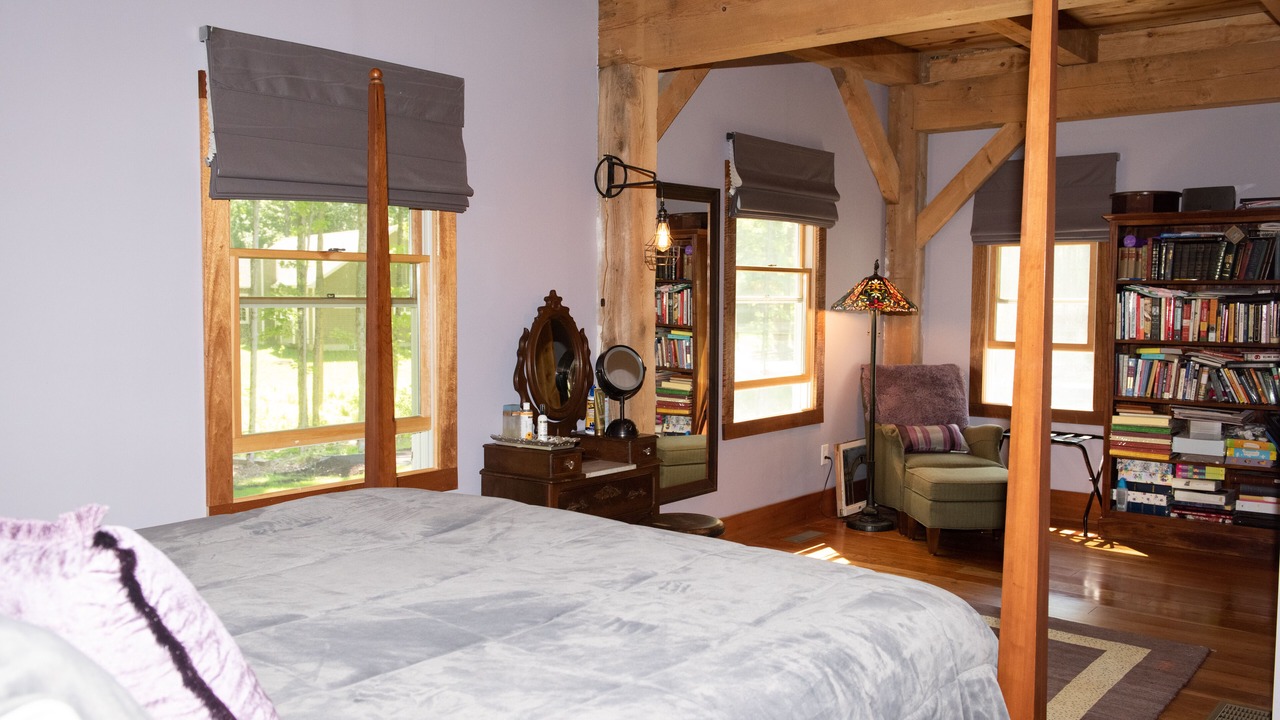 Photo of Bedroom in Middle Grove