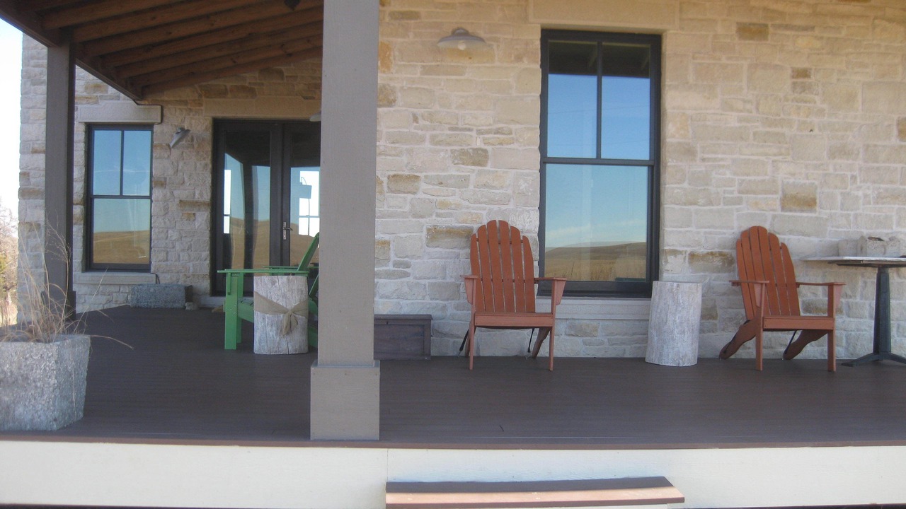 Photo of Patio Balcony in Cottonwood Falls