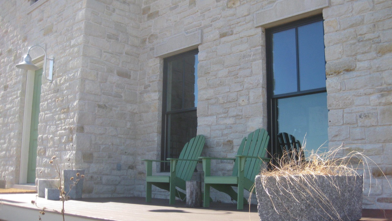 Photo of Patio Balcony in Cottonwood Falls