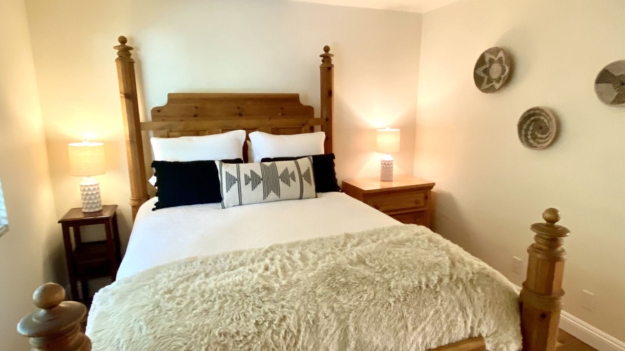 Photo of Bedroom in Carpinteria