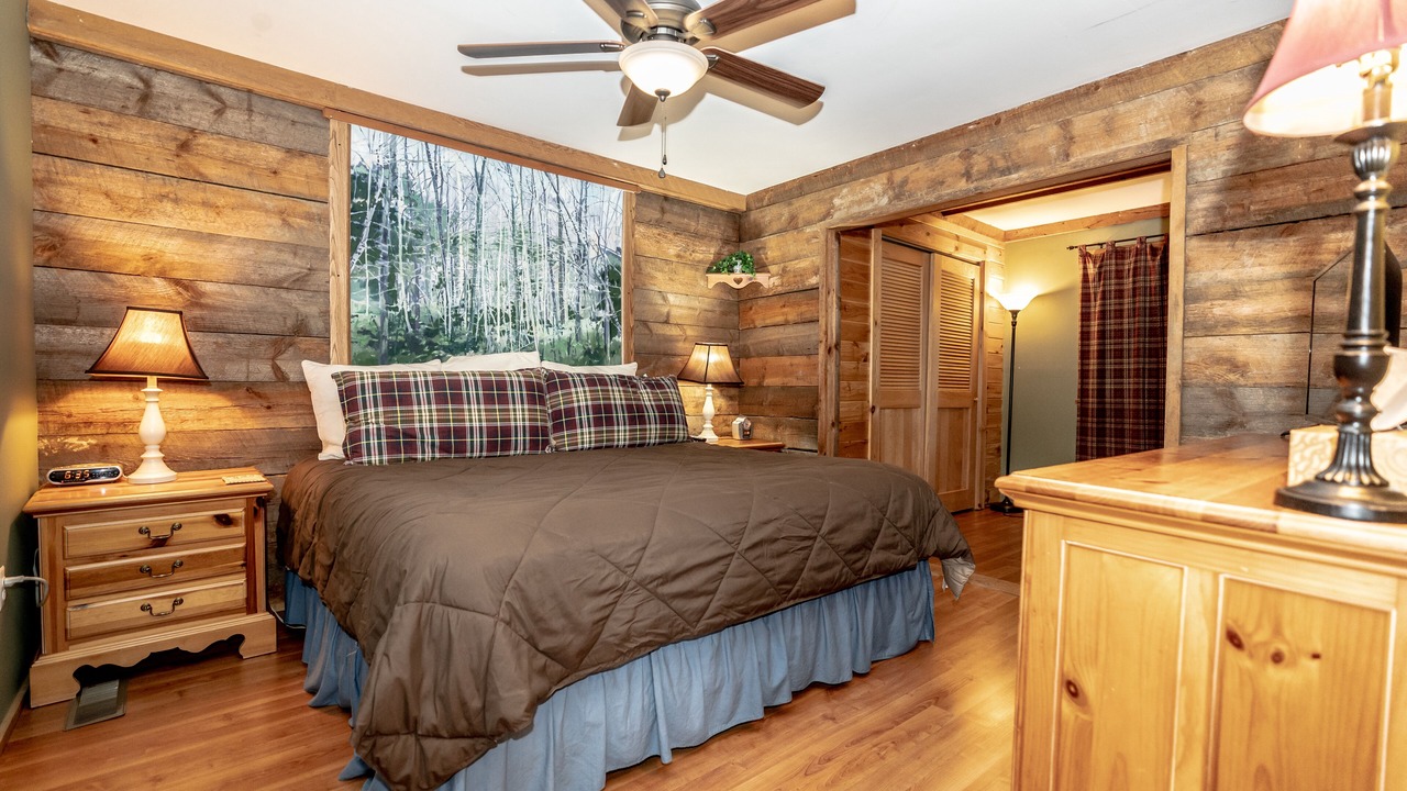Photo of Bedroom in Hammondsport