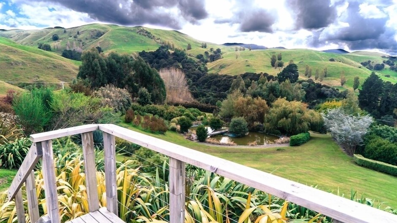Photo of Others in Puketapu