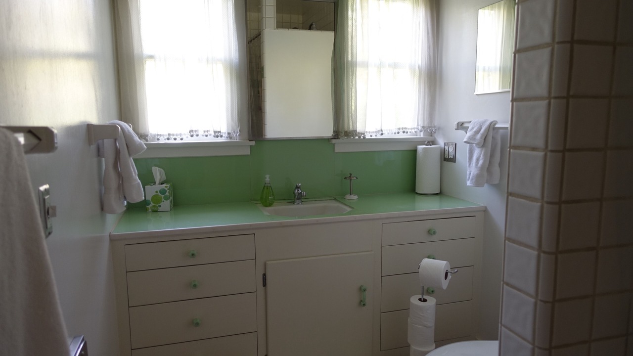 Photo of Bathroom in Valley Village