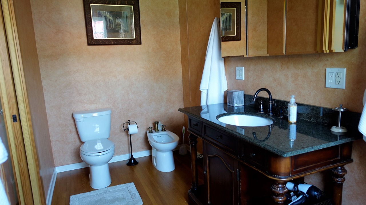 Photo of Bathroom in Valley Village