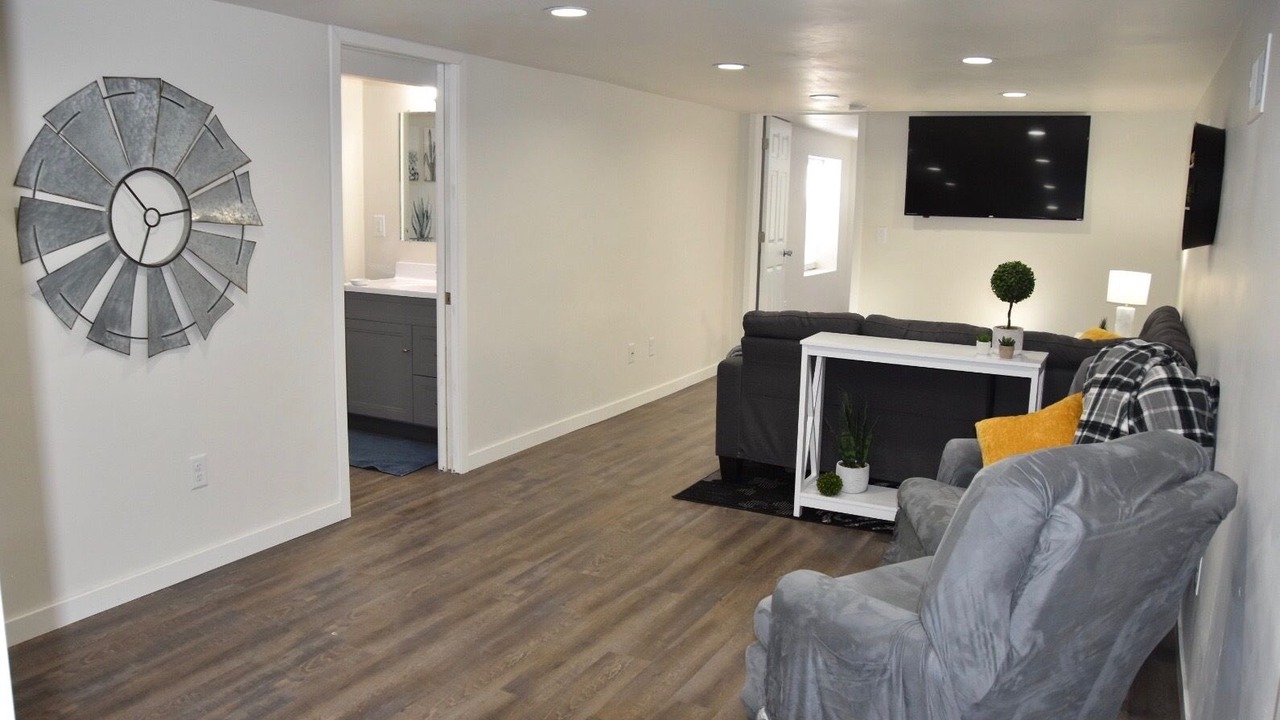 Photo of Livingroom in Ashwaubenon