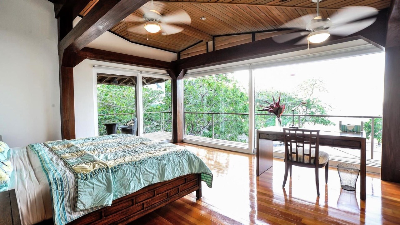 Photo of Bedroom in Palmetto Bay