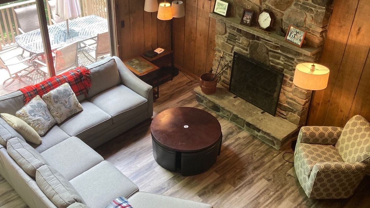 Photo of Livingroom in Lakeville
