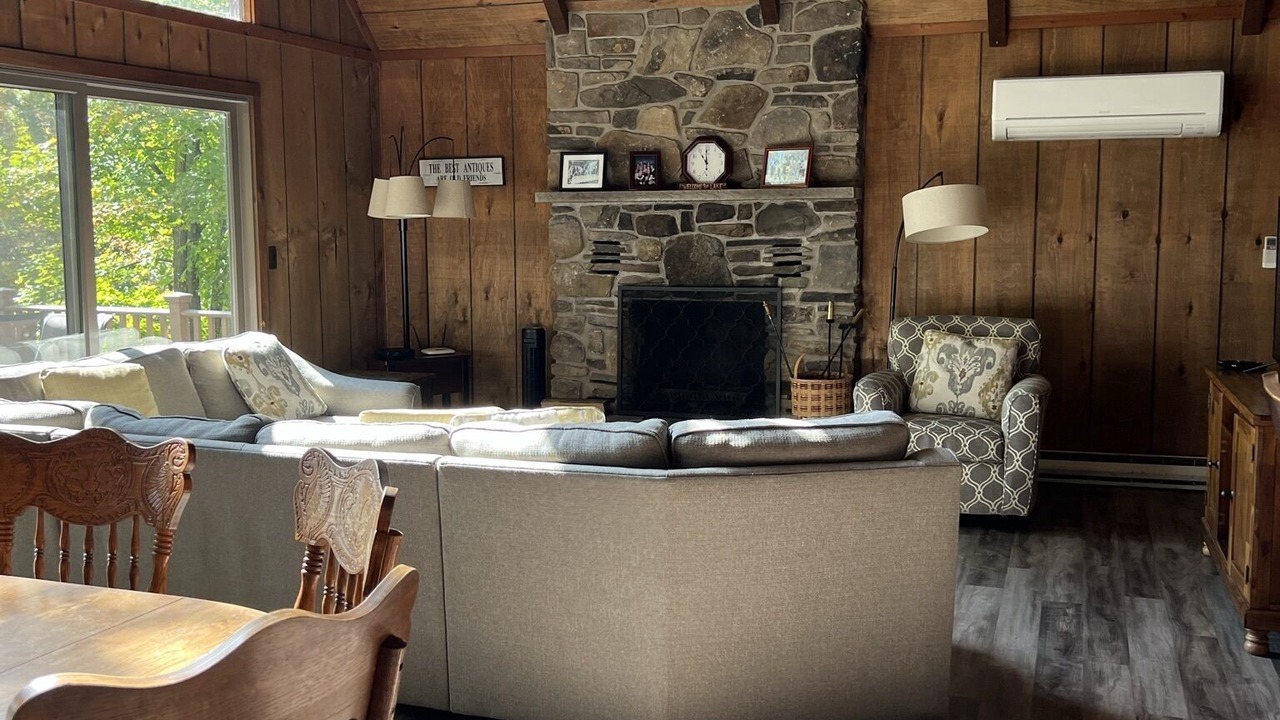 Photo of Livingroom in Lakeville