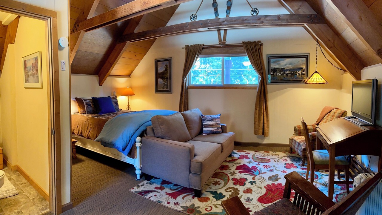 Photo of Bedroom in Tahoe Pines