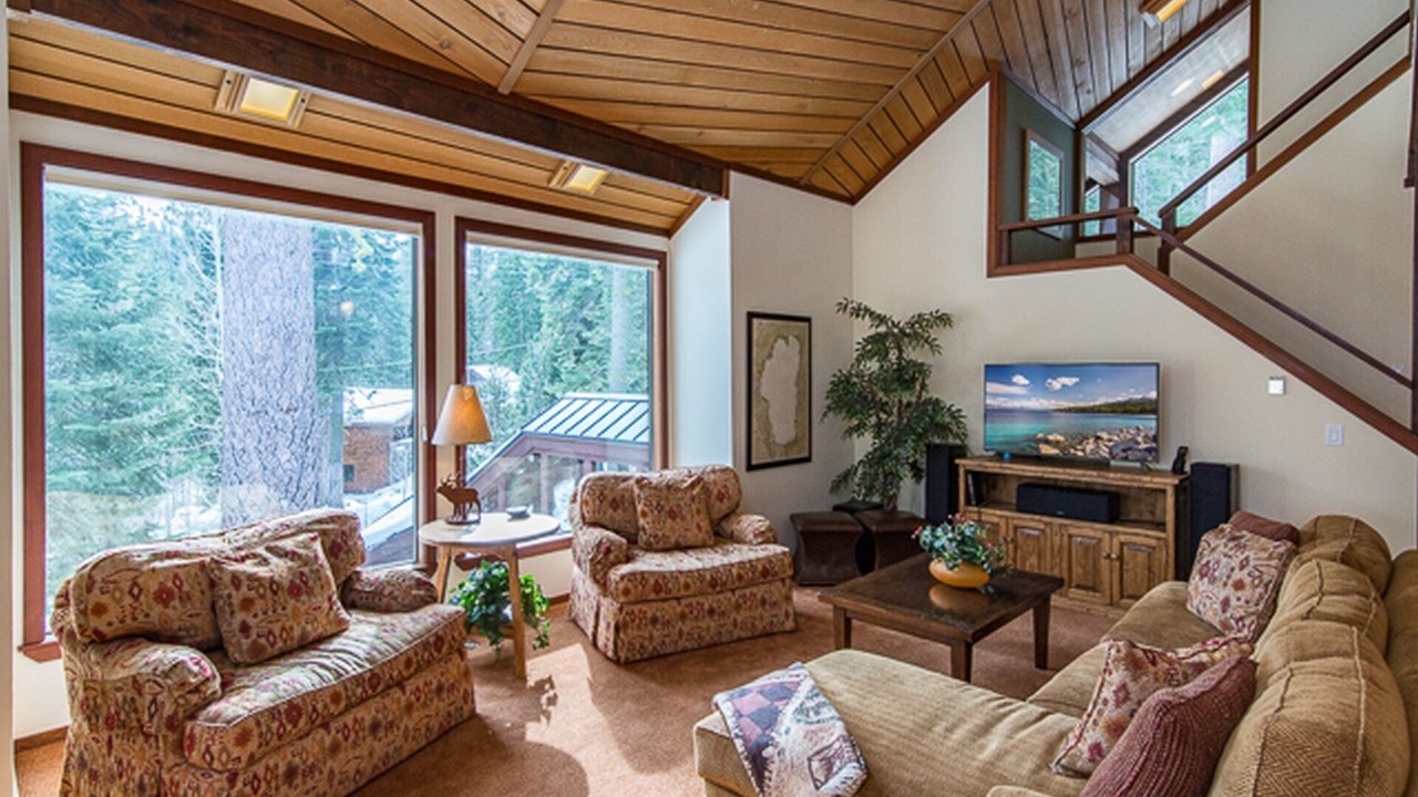 Photo of Livingroom in Alpine Meadows