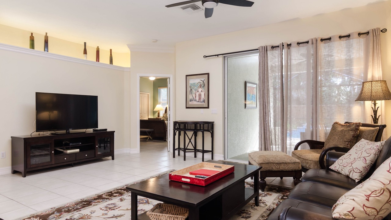 Photo of Bedroom in Naples Park