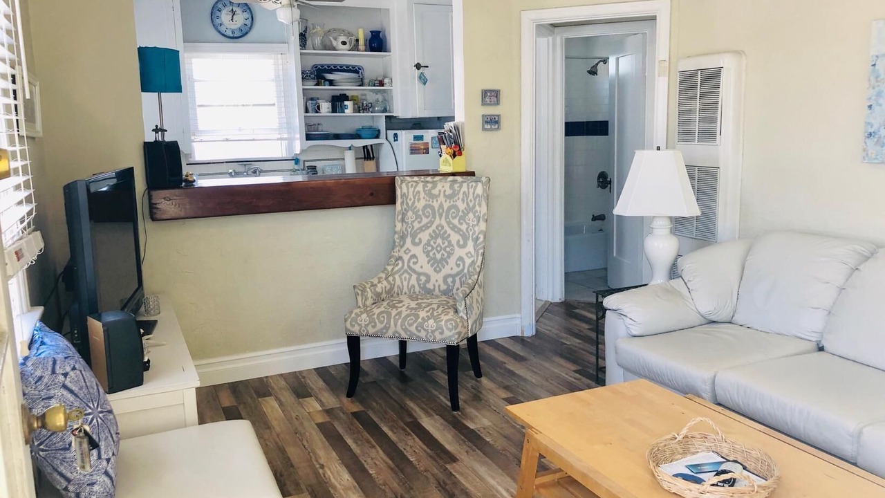Photo of Livingroom in Belmont Shore