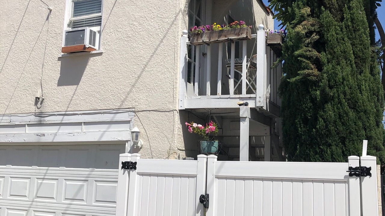 Photo of Others in Belmont Shore