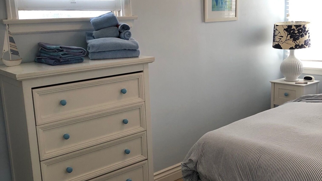 Photo of Bedroom in Belmont Shore