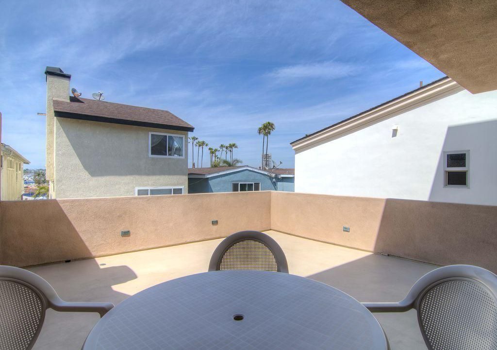 Photo of Patio Balcony in Balboa Peninsula