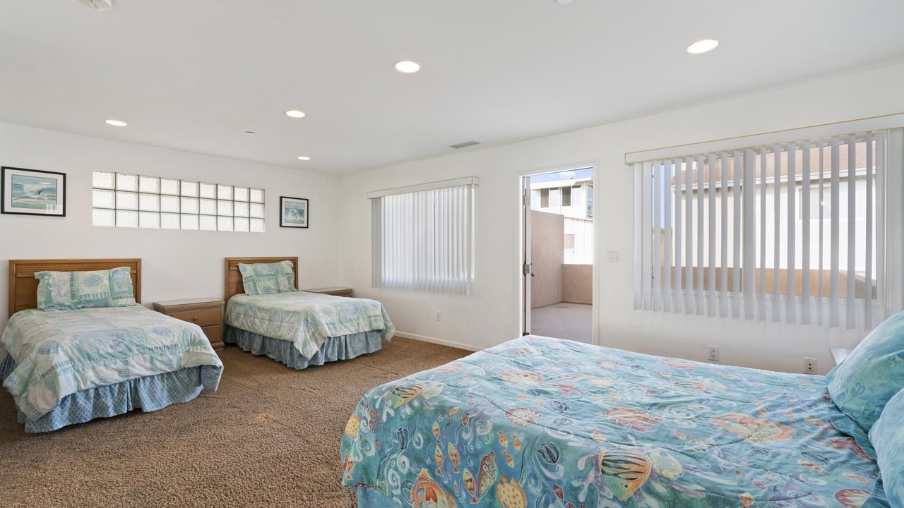 Photo of Patio Balcony in Balboa Peninsula