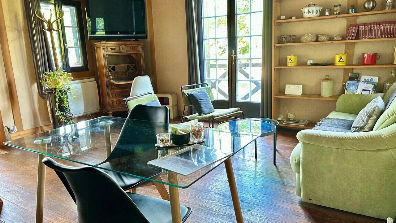 Photo of Livingroom in Olivet