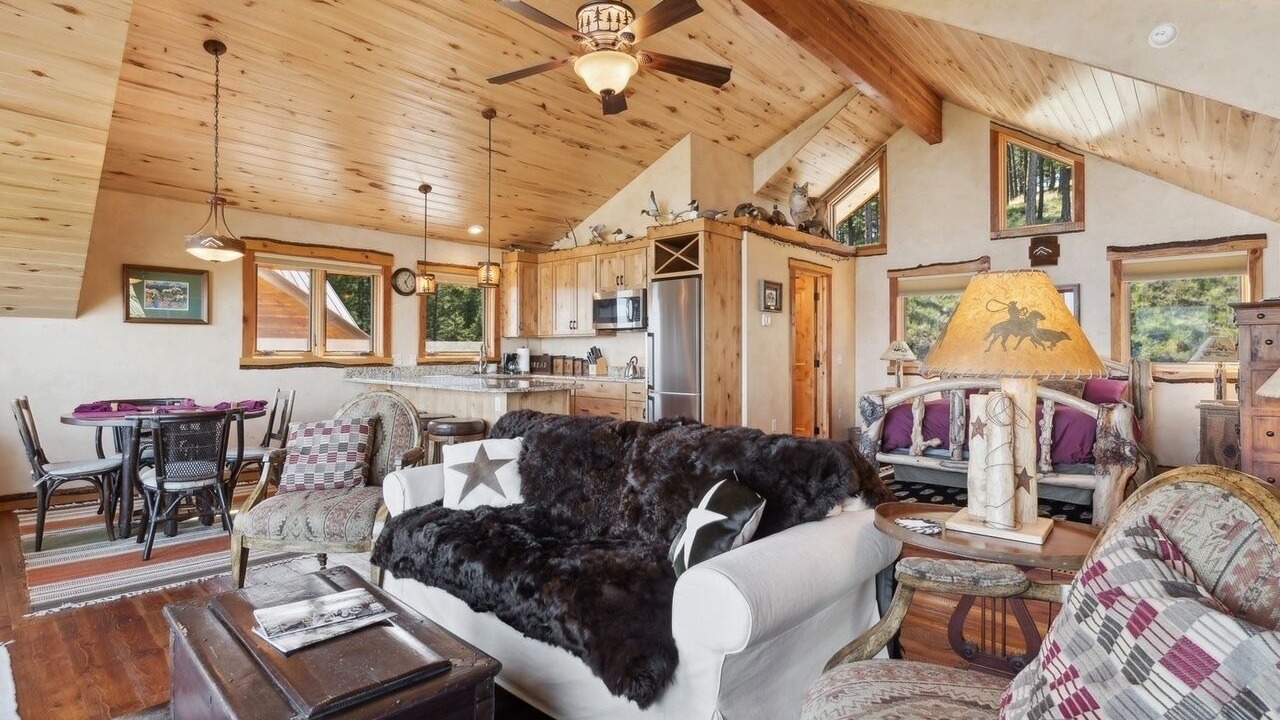 Photo of Livingroom in Somers