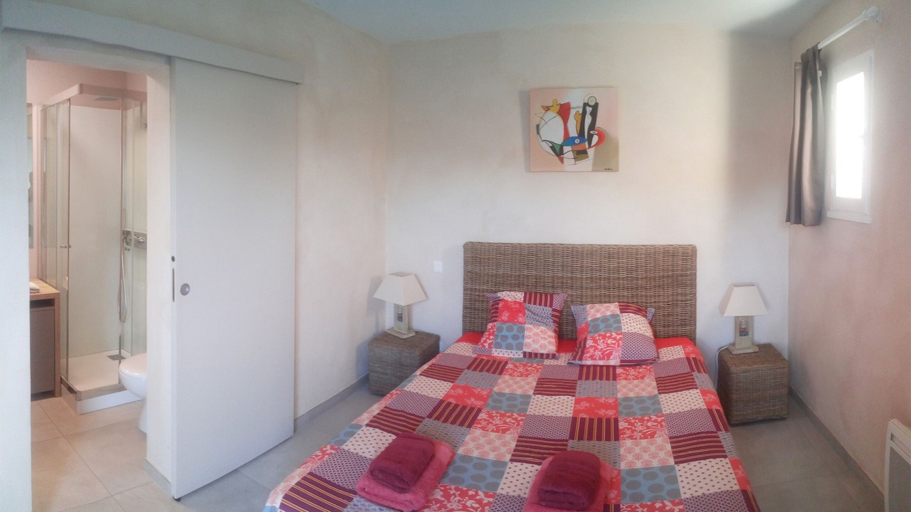 Photo of Bedroom in Saint-Raphael