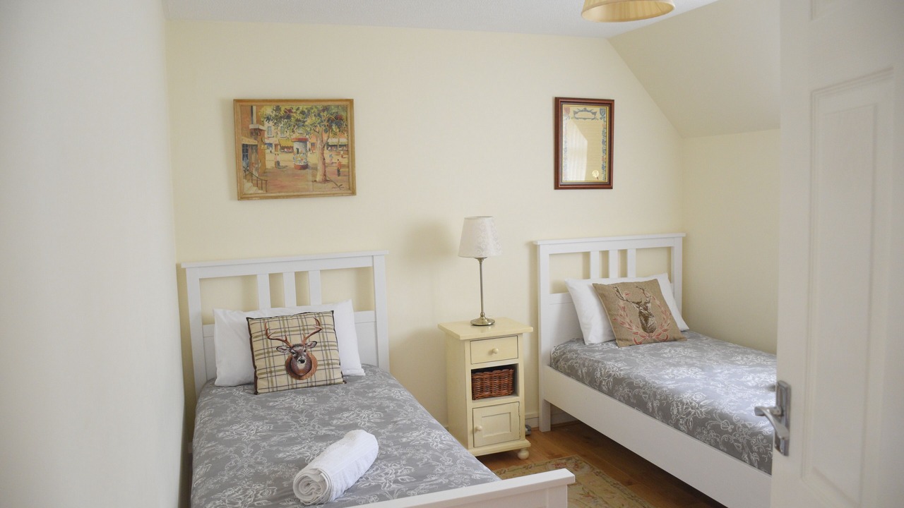 Photo of Bedroom in Broadway