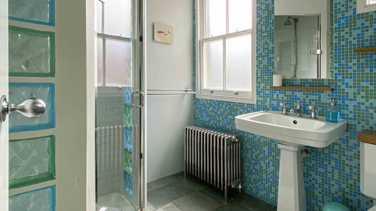 Photo of Bedroom in Ravenscourt Park