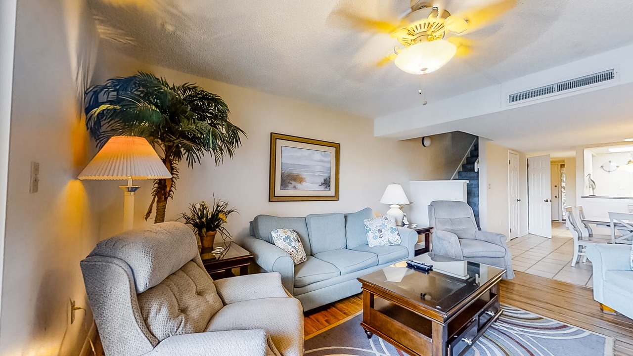 Photo of Livingroom in Folly Field