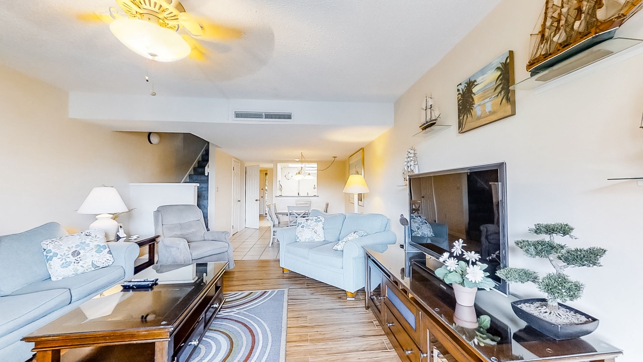 Photo of Livingroom in Folly Field