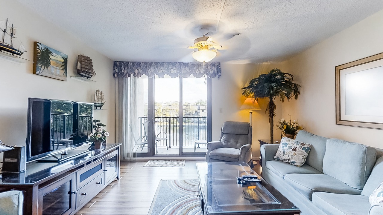Photo of Livingroom in Folly Field