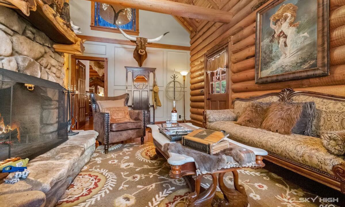 Photo of Livingroom in Eureka Springs