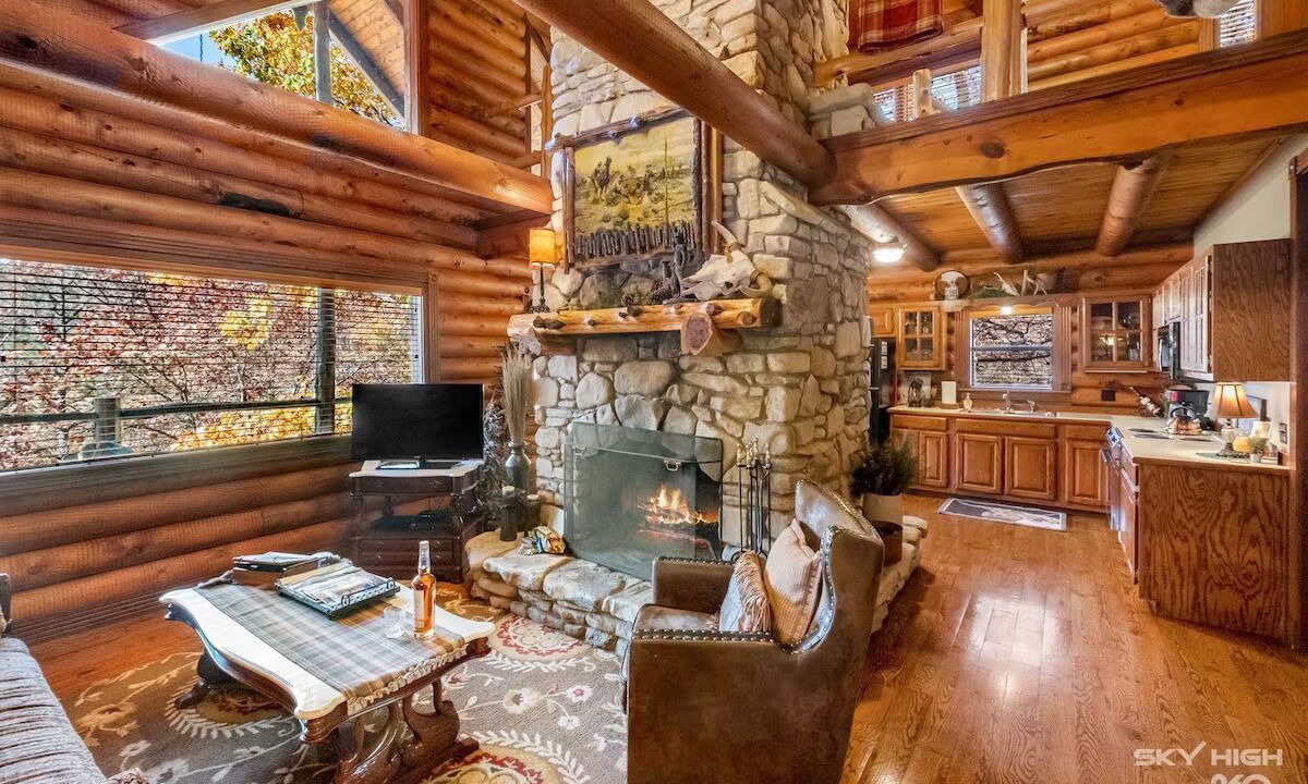 Photo of Livingroom in Eureka Springs