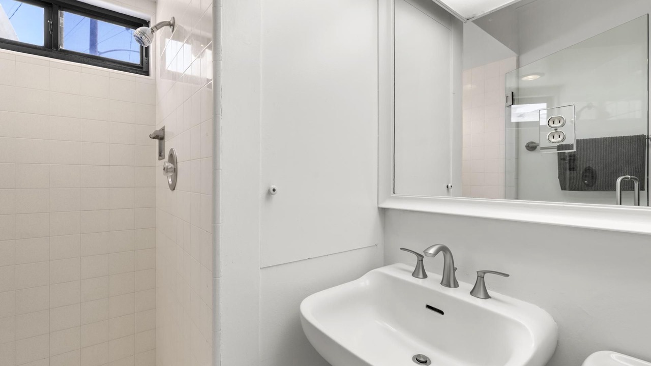 Photo of Bathroom in Balboa Island