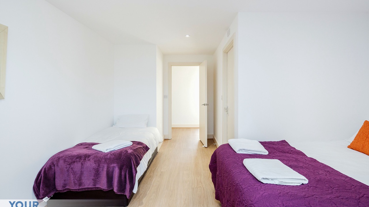Photo of Bedroom in Island Gardens