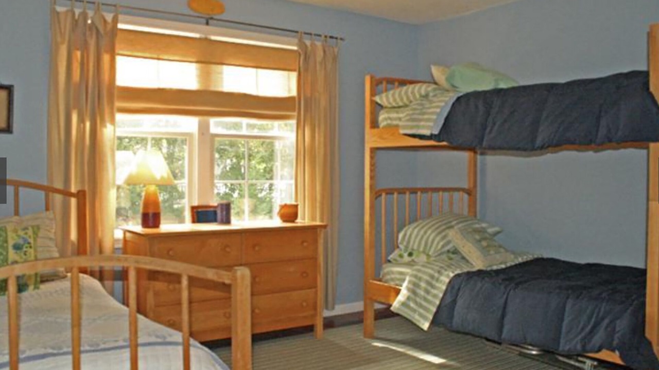 Photo of Bedroom in Popponesset