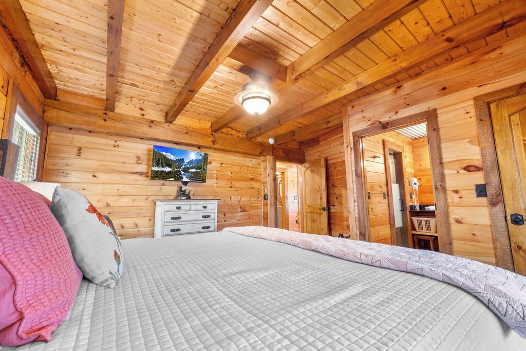 Photo of Bedroom in Bryson City