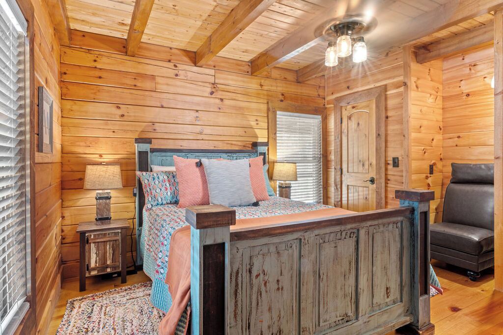 Photo of Bedroom in Bryson City