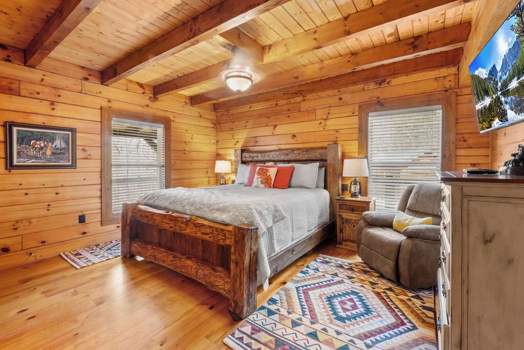 Photo of Bedroom in Bryson City