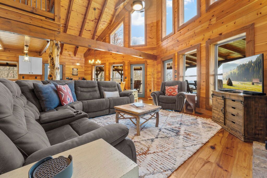Photo of Livingroom in Bryson City