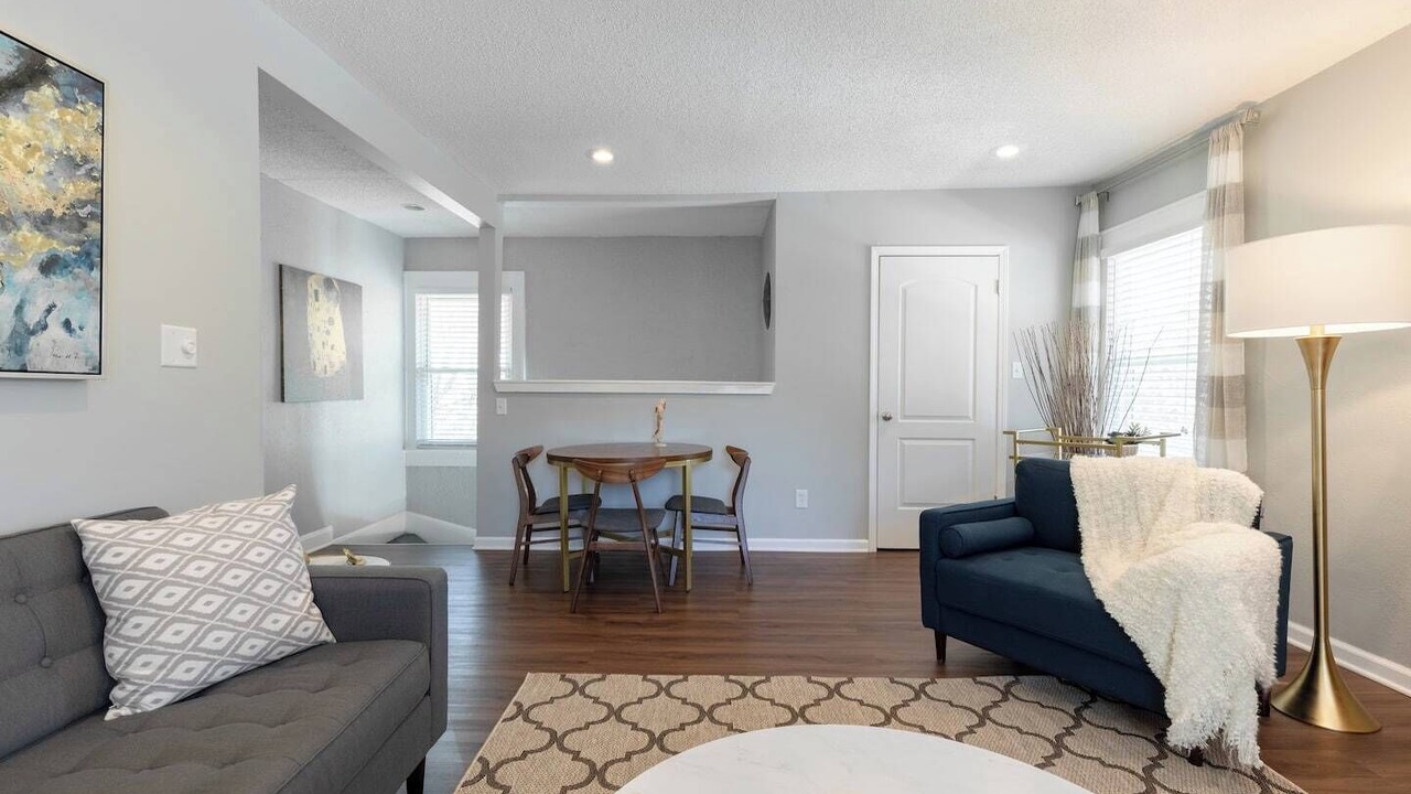 Photo of Livingroom in Rosedale