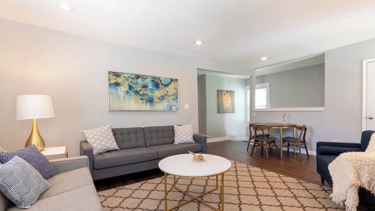 Photo of Livingroom in Rosedale