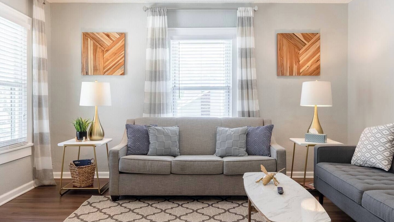 Photo of Livingroom in Rosedale