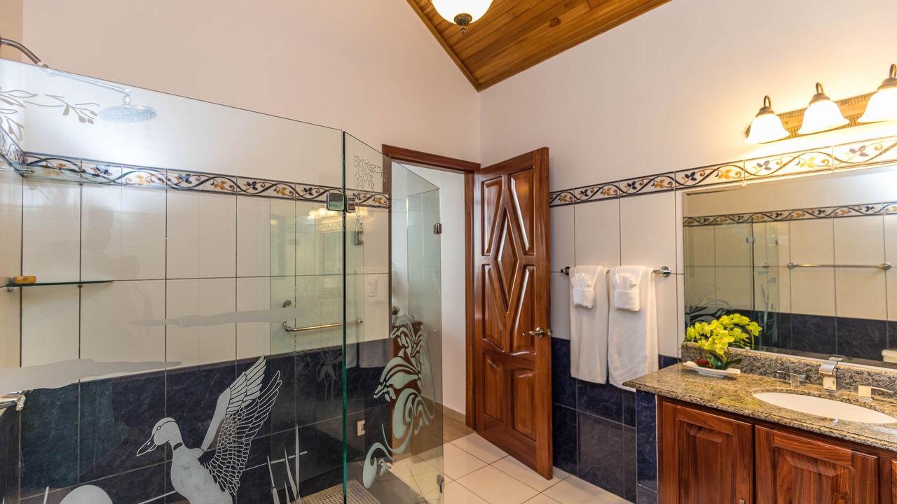 Photo of Bathroom in Ballena