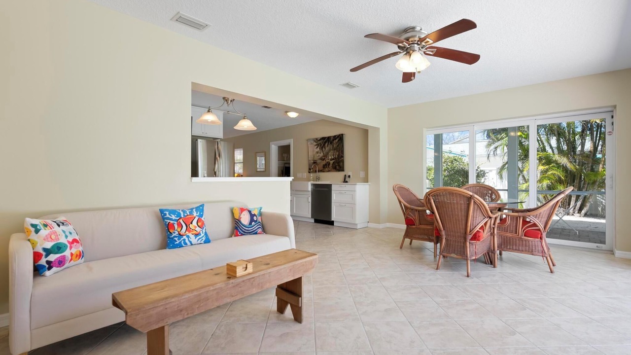 Photo of Livingroom in Anna Maria