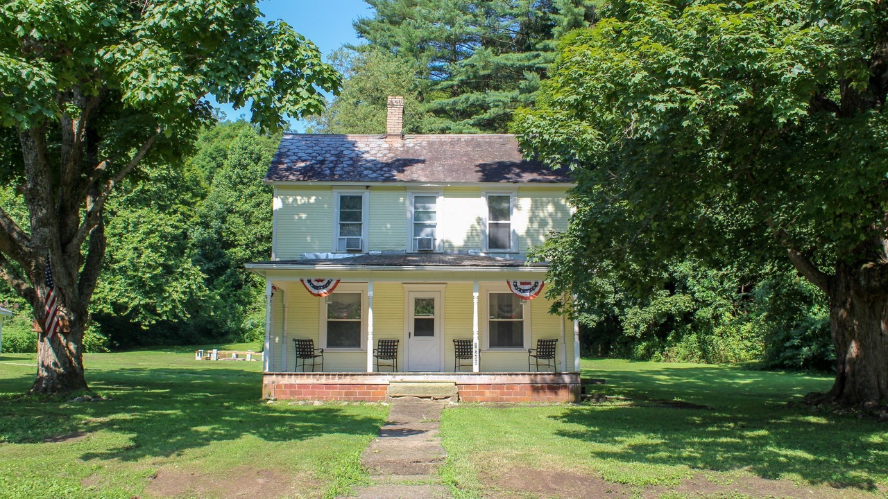 Photo of Outdoor in Nelsonville